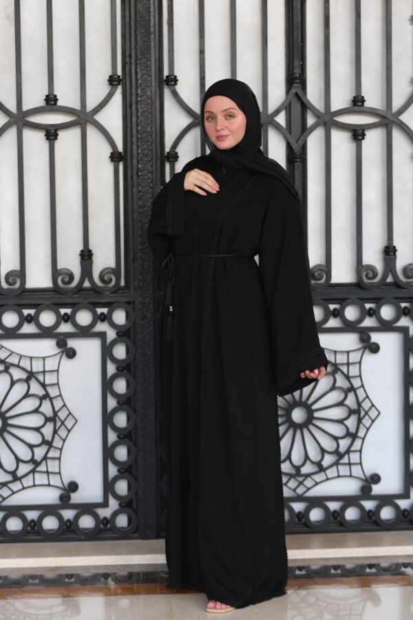 Black Closed Abaya With Littel Thread Circle Design With Belt And Scarf