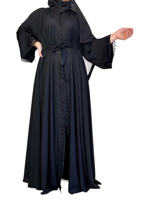 Black Abaya With Dantel On The Edges And Sleeves With Scarf
