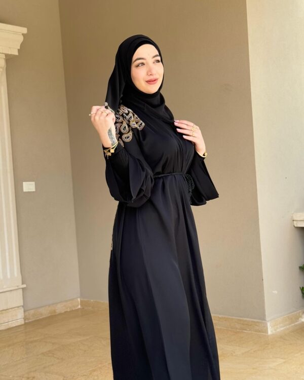 Black Abaya With Drop Shape Strass On The Shoulder And Full Back And Scarf