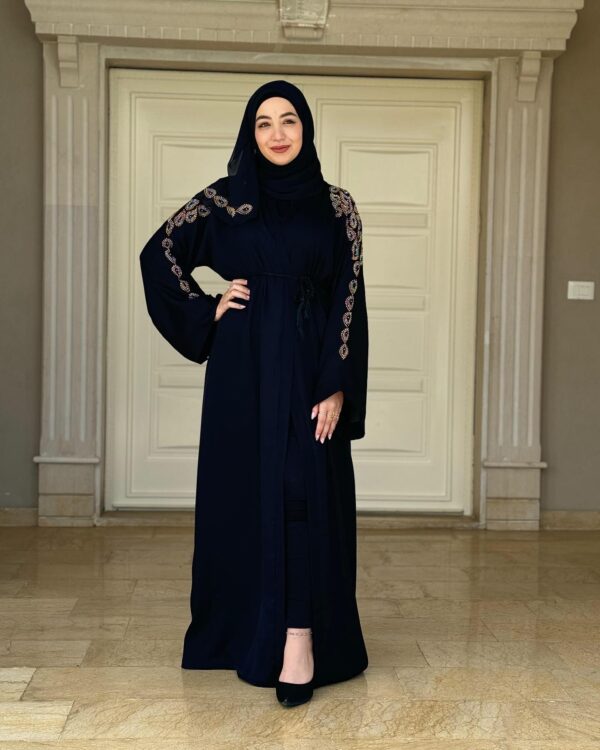 Black Abaya With Drop Shape Strass On The Shoulder And Full Back And Scarf