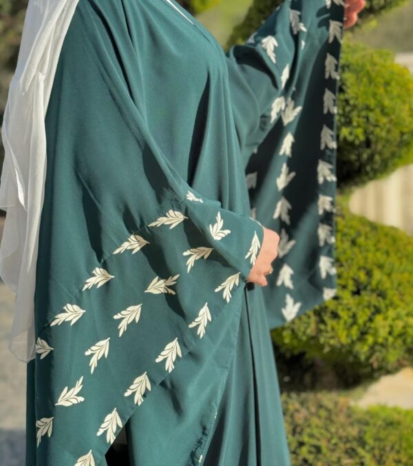 Open Green Abaya With Wide Sleeves Embroidery With White