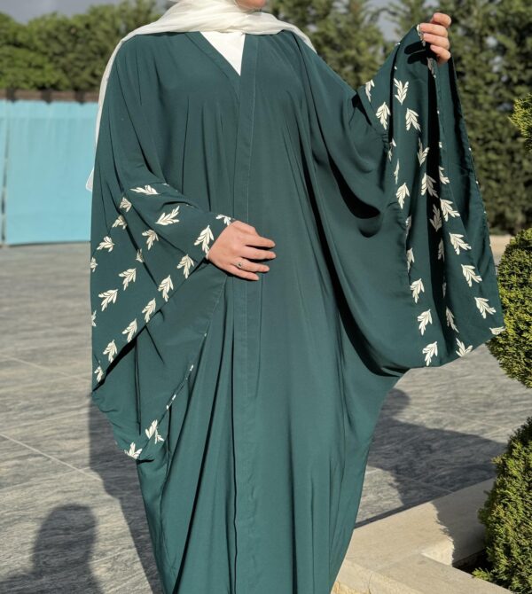 Open Green Abaya With Wide Sleeves Embroidery With White