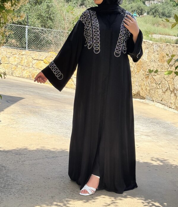 Silk Abaya With Rounded Strass On The Chest And Sleeves And Back With Scarf