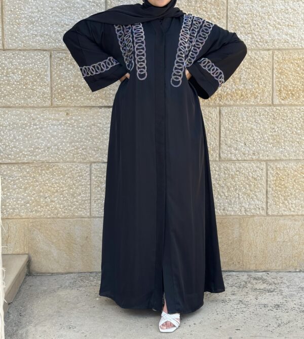 Silk Abaya With Rounded Strass On The Chest And Sleeves And Back With Scarf