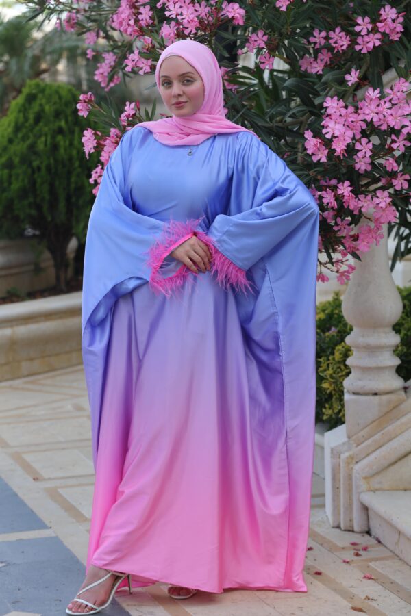 Chic Dress With Inner Belt And Fur On The Sleeves With Scarf