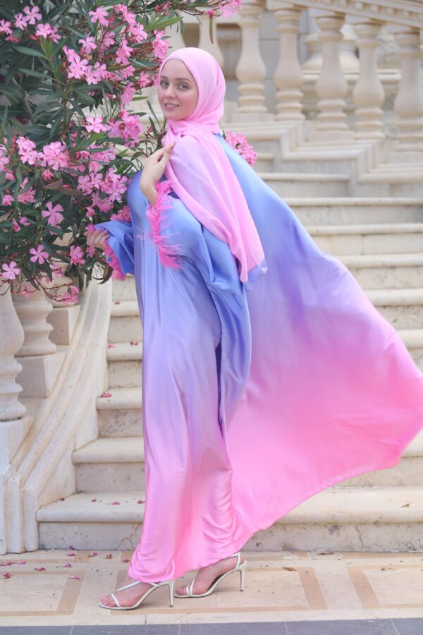 Chic Dress With Inner Belt And Fur On The Sleeves With Scarf
